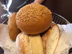 餐前面包-北京华彬费尔蒙酒店·刃餐厅