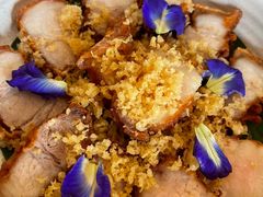 -Chom Cafe and Restaurant