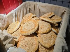 -三兄弟高炉烧饼