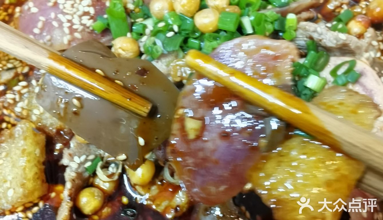好好吃的冒菜啊，感觉更像钵钵鸡的底！