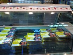 -周黑鸭(北京海淀区新中关店)