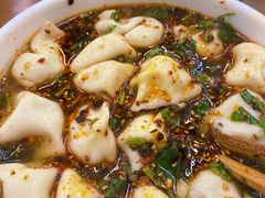 酸汤牛肉水饺-回坊马二饺子馆