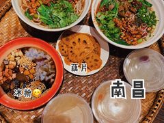 -爆炸头阿姨小四川正宗川味小吃(无任何分店)