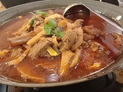 -霄汉牛三鲜湖北砂锅菜(万松园2店)