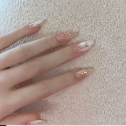 -悦指间美甲美睫