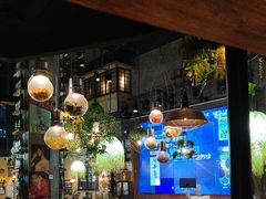 -临界音乐酒馆·小龙虾·江湖菜(华熙LIVE·鱼洞店)