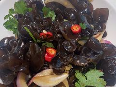 -小鱼小牛·鱼牛干锅·脆鱼火锅(世欧广场店)