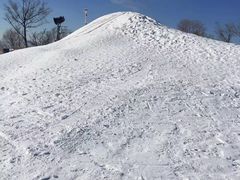 -亚布力新体委滑雪场