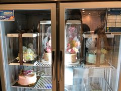 面包甜点陈列柜-杜哈夫DOUX RÊVE·生日蛋糕(日月光店)
