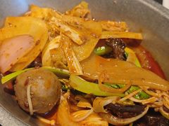 -涨巢·潮玩水疗局