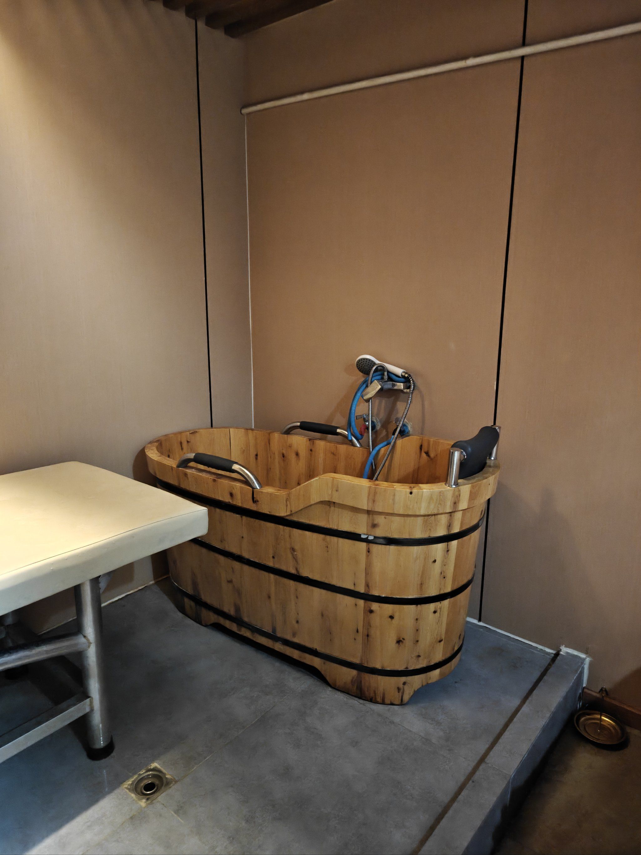 木桶浴体验,放松一下