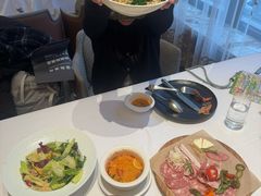 -Mark&Mars Restaurant