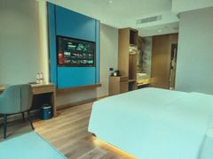 -丽辰酒店(深圳翻身地铁站店)