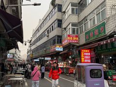 -东关回民小吃一条街(颍河西路店)