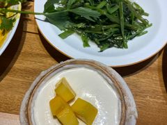 -暹罗酒肆泰餐厅酒吧