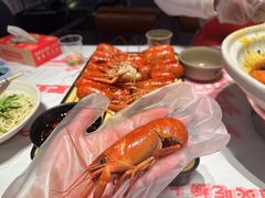 -肥肥虾庄·金牌油焖大虾(汉街SKP店)
