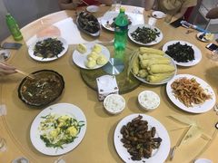 -华龙特色大骨鸡农家菜馆