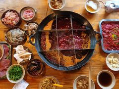 -岗上渣渣老火锅(两路口店)