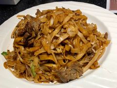 干炒牛河-荷里活餐厅