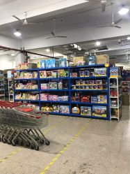 -逝水玩具折扣店
