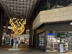 -瑞虹新天地月亮湾