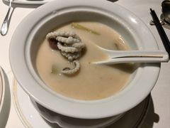 老坛酸菜煮望潮-荣轩(新荣记环球金融中心店)