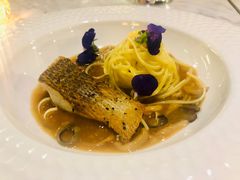 -La Mer Restaurant & Lounge