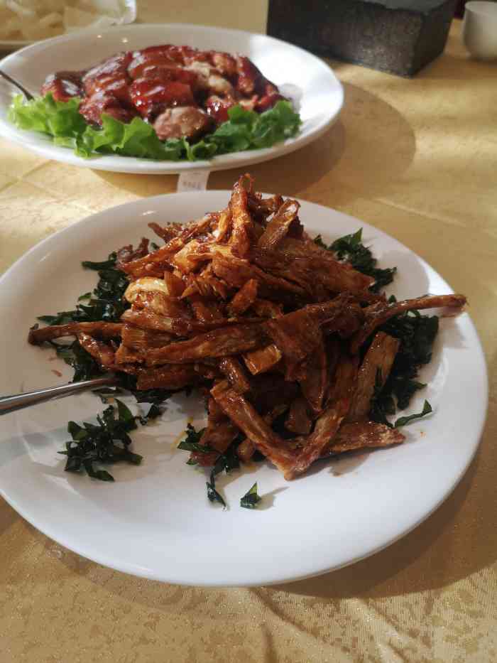 鸿宴饭庄(南湖店)-"老字号就是老字号,几经换地址,但品质仍然.