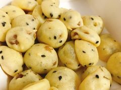 黑芝麻提子麻薯-鲍师傅糕点(国金街店)