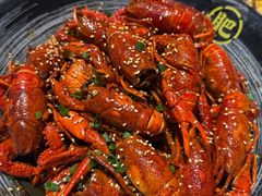 -肥肥虾庄·金牌油焖大虾(汉街SKP店)