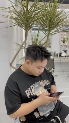 -尤司男士国潮理发馆