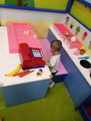 -莫莉幻想儿童乐园(广州番禺永旺店)