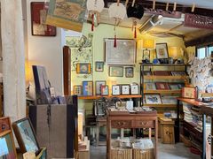 -邊城書店