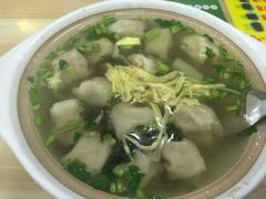 吉云馄饨(延安二路店)-吉云馄饨(桑梓路店)