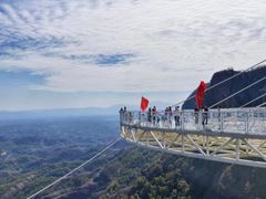 -玻璃桥景区石牛寨