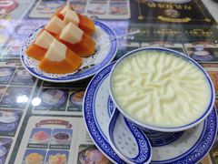 -广信牛奶甜品世家(台东店)