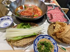 -王奋斗贵州酸汤牛肉火锅