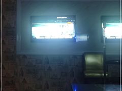 -悦SHOW 量贩式KTV(宝龙广场店)