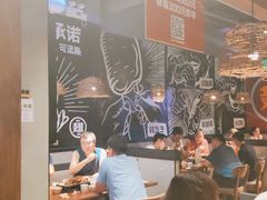 大堂-管氏翅吧(台湾街店)