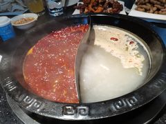 -周周有辣火锅馆(玖耀里店)