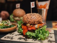 愤怒的小牛汉堡-FAT COW(虹梅路店)