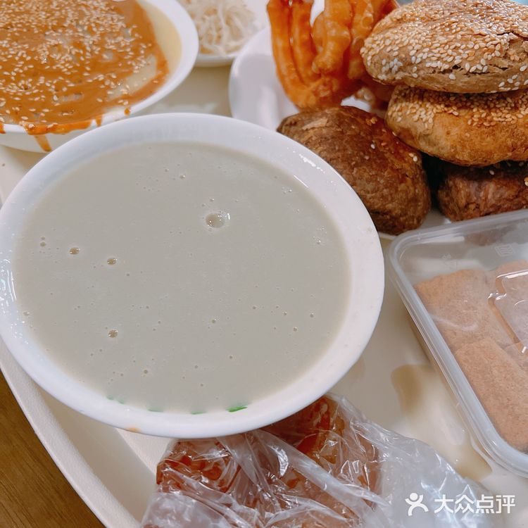 到北京，先干了这碗豆汁儿‼️