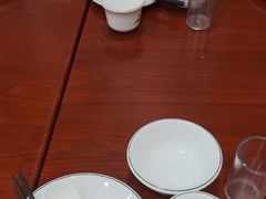 -湖南人家湘菜馆(镇江路店)