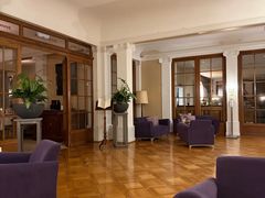 -因特拉肯贝乌里瓦奇大酒店