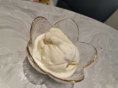 冰激凌香草-必胜客(远大路店)