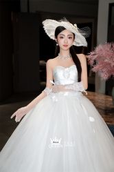 点击看大图 -艾拉·女王婚纱礼服馆