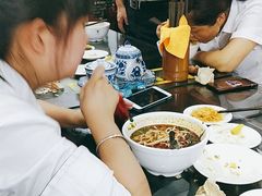 -牛一嘴·兰州牛肉面·大盘鸡(财富中心店)