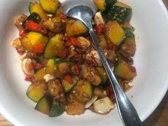 小南瓜炒脆骨-费大厨辣椒炒肉(万家丽一店)