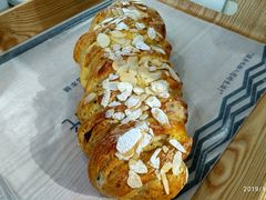 -焙丽拾光(麦凯乐直营店)