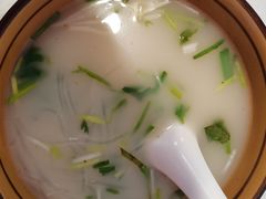 鸭汤粉丝-烤鸭肉夹馍鸭汤店
